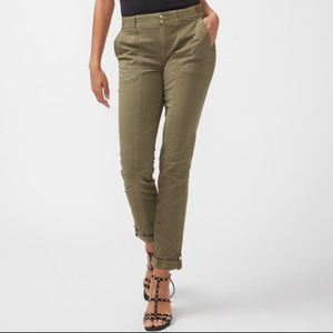 WHBM Mid-Rise Pret-a-pedi crop pants - ORANGE